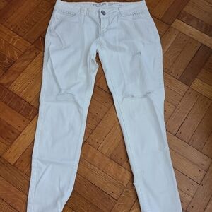 HP🔥🔥Really white distressed ripped jeans sz 5